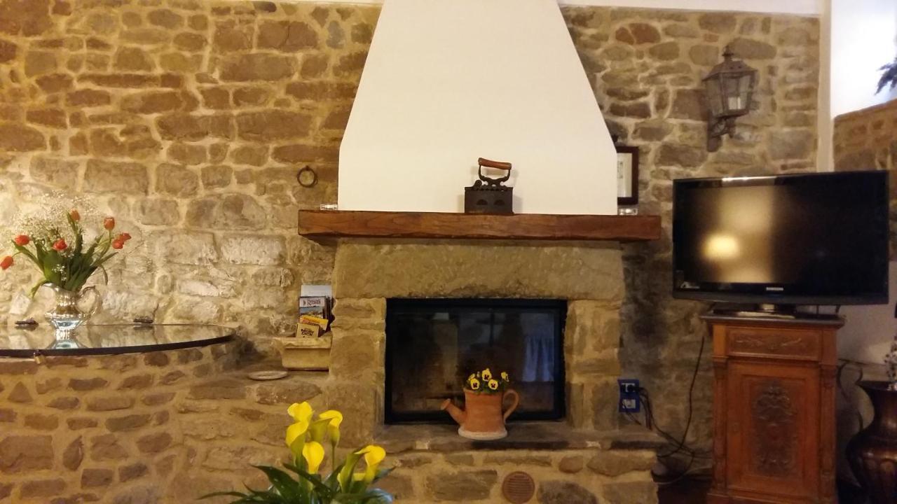 The Small Castle Cortona Exterior foto